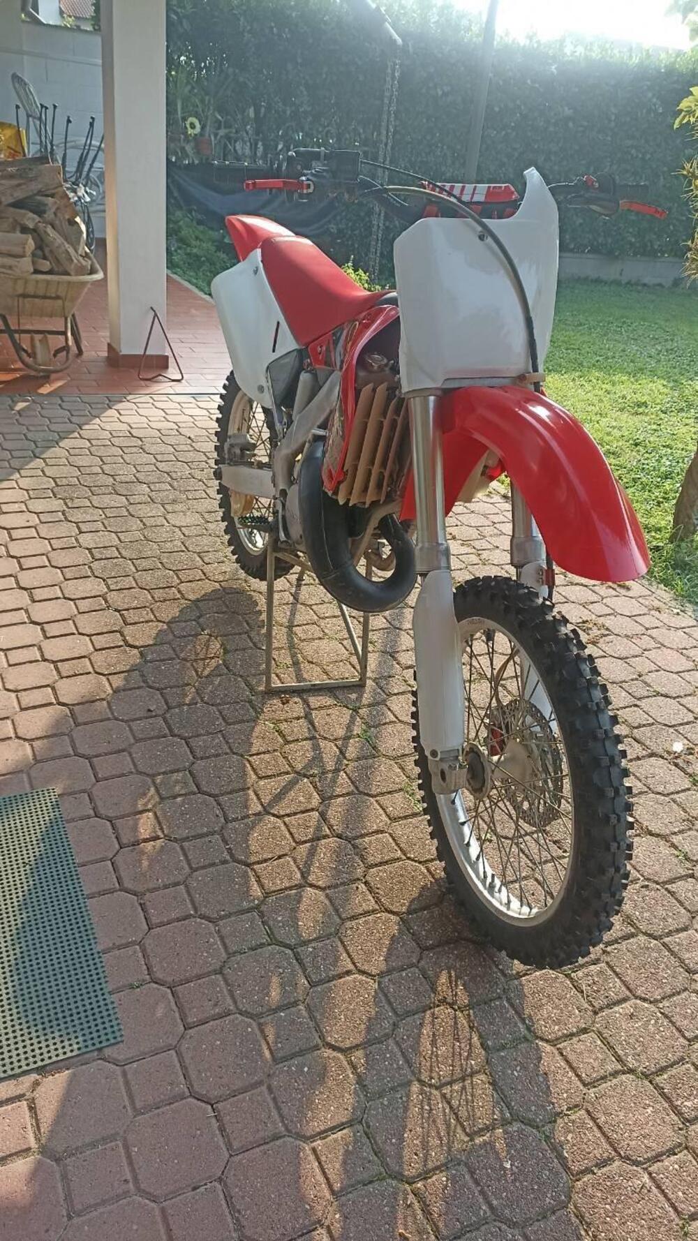 Honda CR 125 R (2000 - 02) (3)