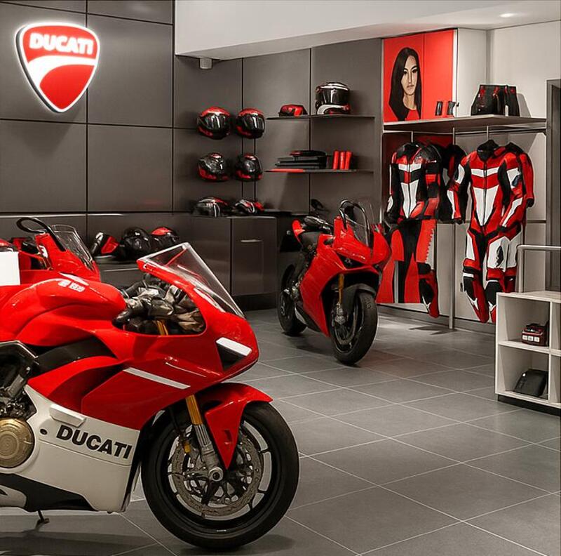 Natale 2025, idee regalo per motociclisti, 11 dicembre: Gift Card Ducati