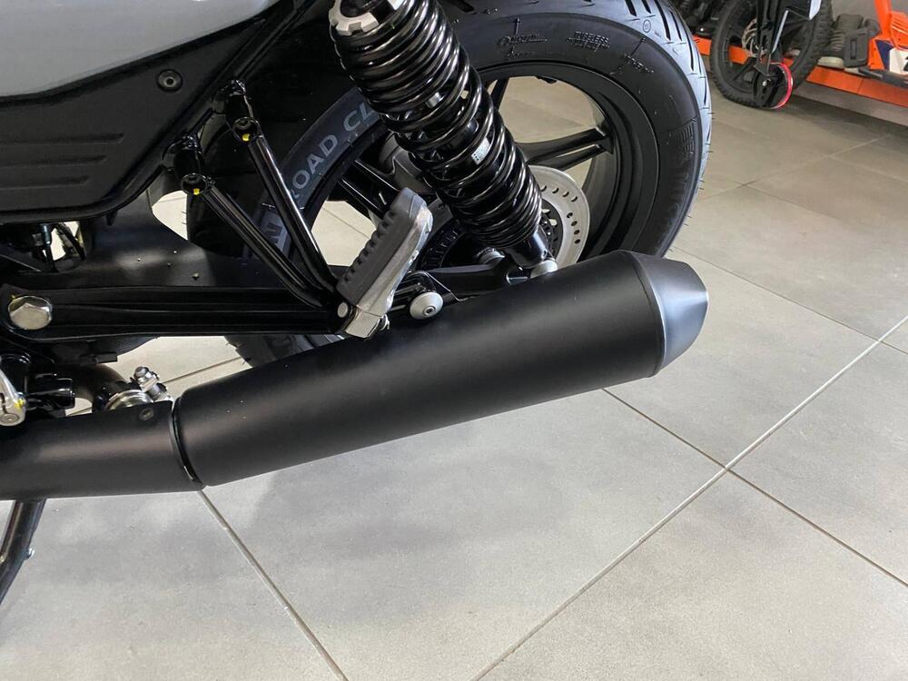 Moto Guzzi V7 Sport (2025 - 26) (11)