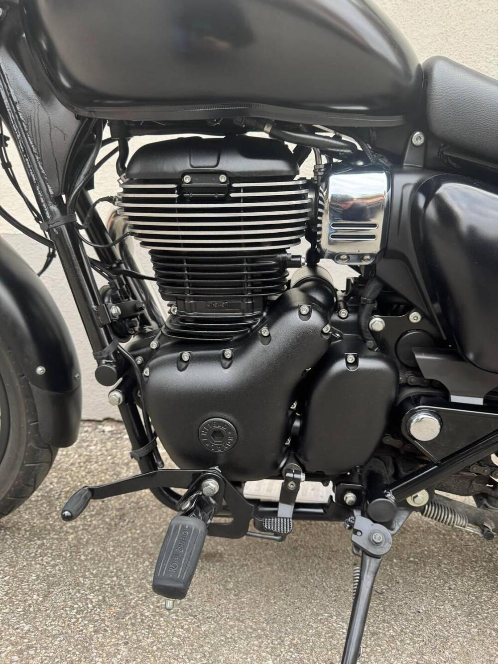 Royal Enfield Meteor 350 Stellar (2021 - 25) (4)