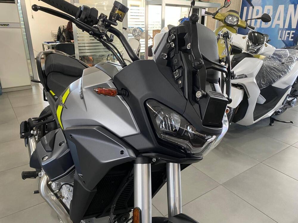 Moto Guzzi Stelvio (2024 - 26) (4)