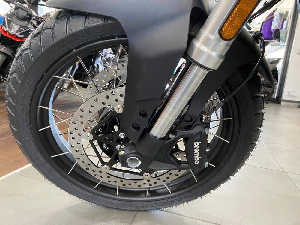 Moto Guzzi Stelvio (2024 - 26) (10)