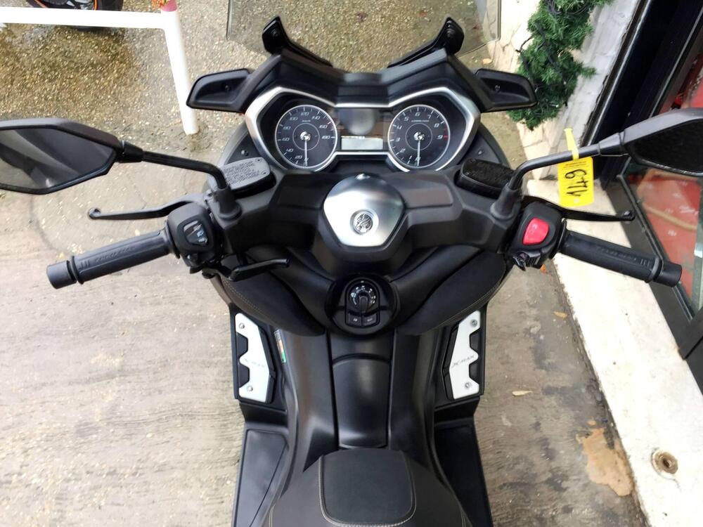 Yamaha X-Max 400 Tech Max (2020) (10)