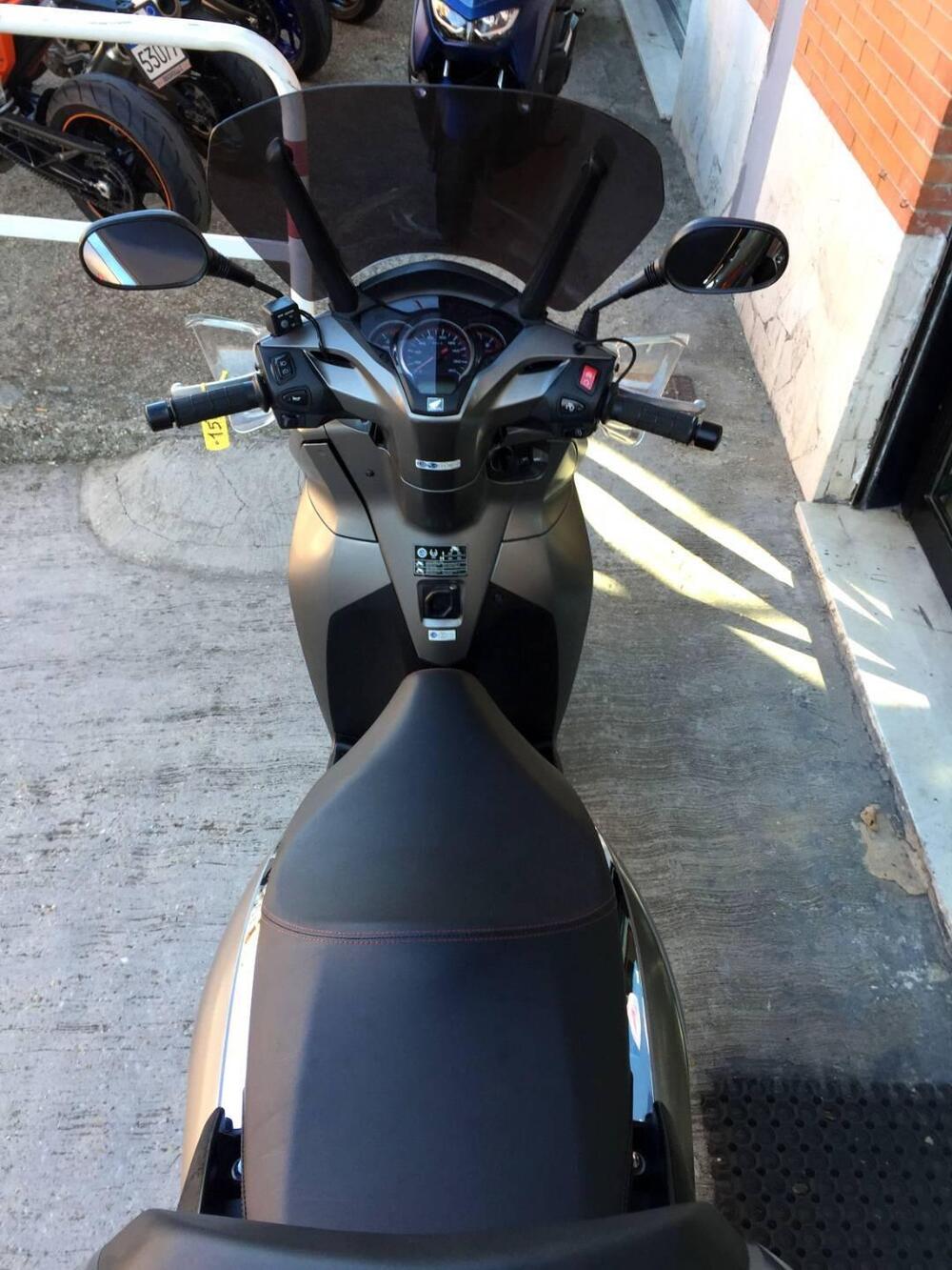 Honda SH 300 i Sport ABS (2018 - 20) (9)