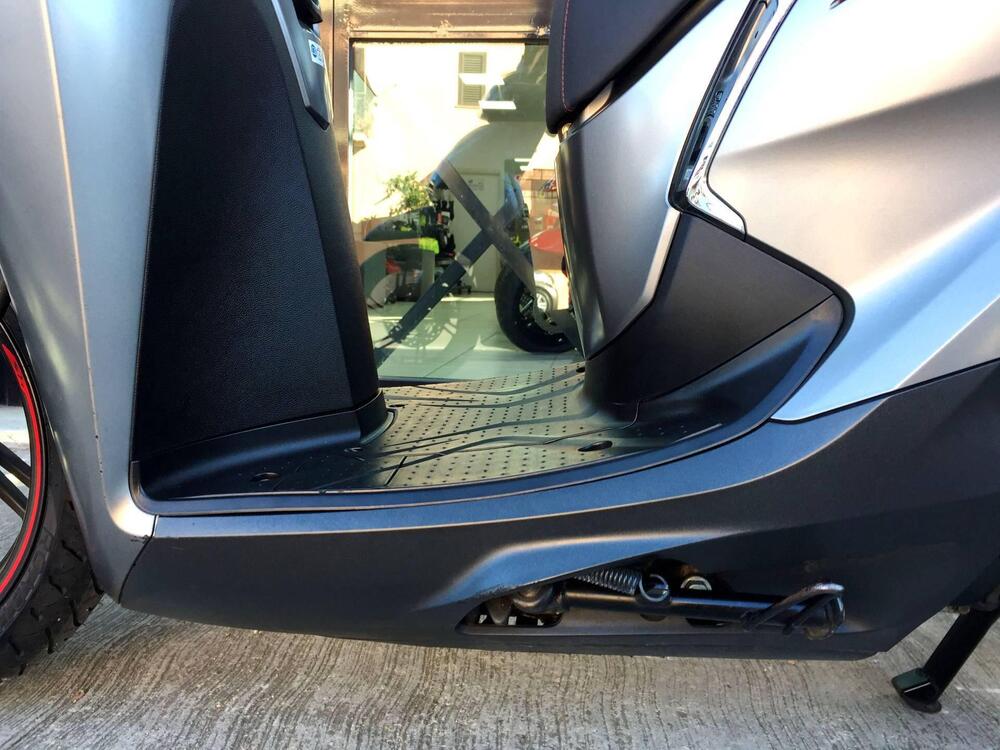 Honda SH 300 i Sport ABS (2018 - 20) (18)