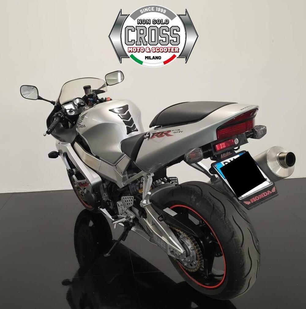 Honda CBR 900 RR Fireblade (2000 - 01) (8)