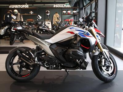 Bmw R 1300 R (2026) nuova