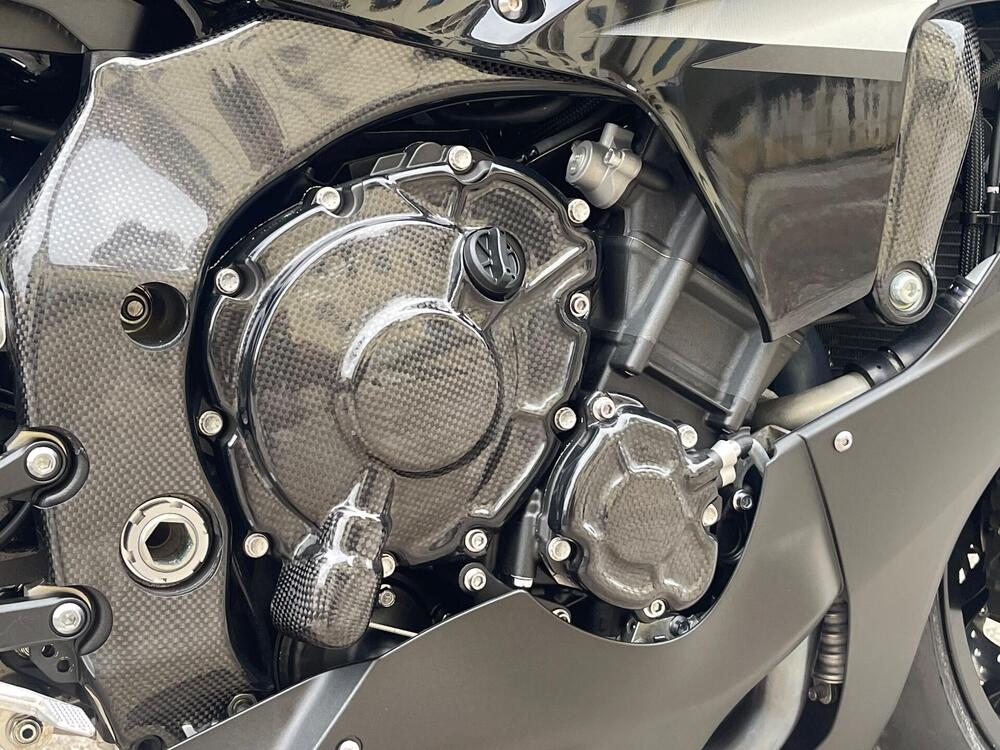 Yamaha YZF R1 (2020 - 25) (7)