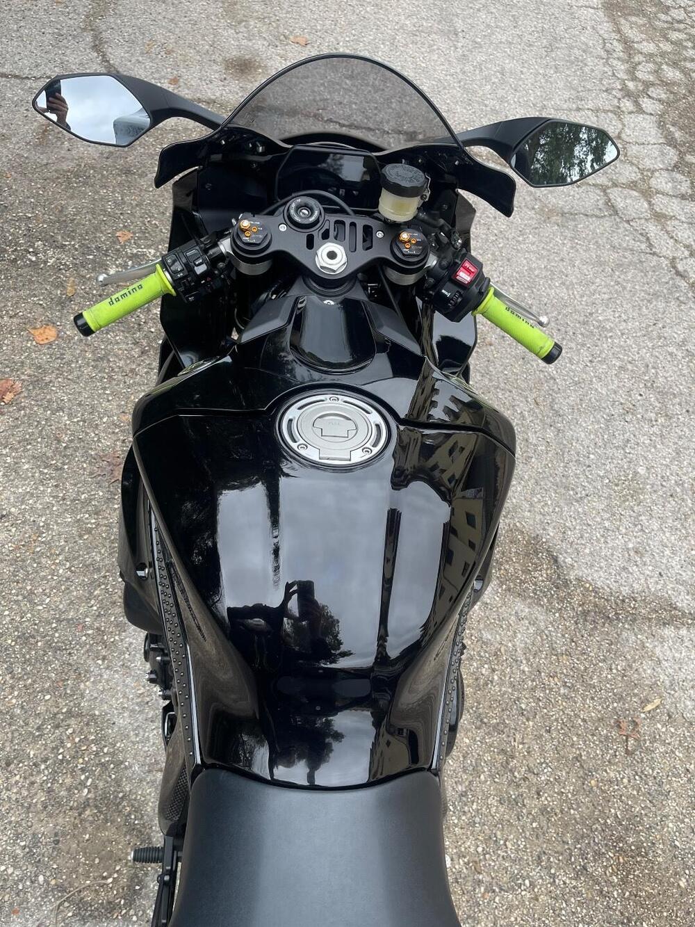 Yamaha YZF R1 (2020 - 25) (12)