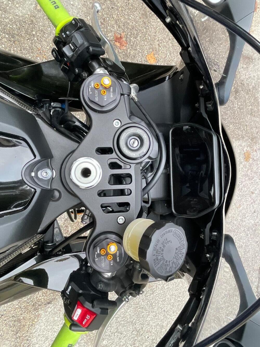 Yamaha YZF R1 (2020 - 25) (13)