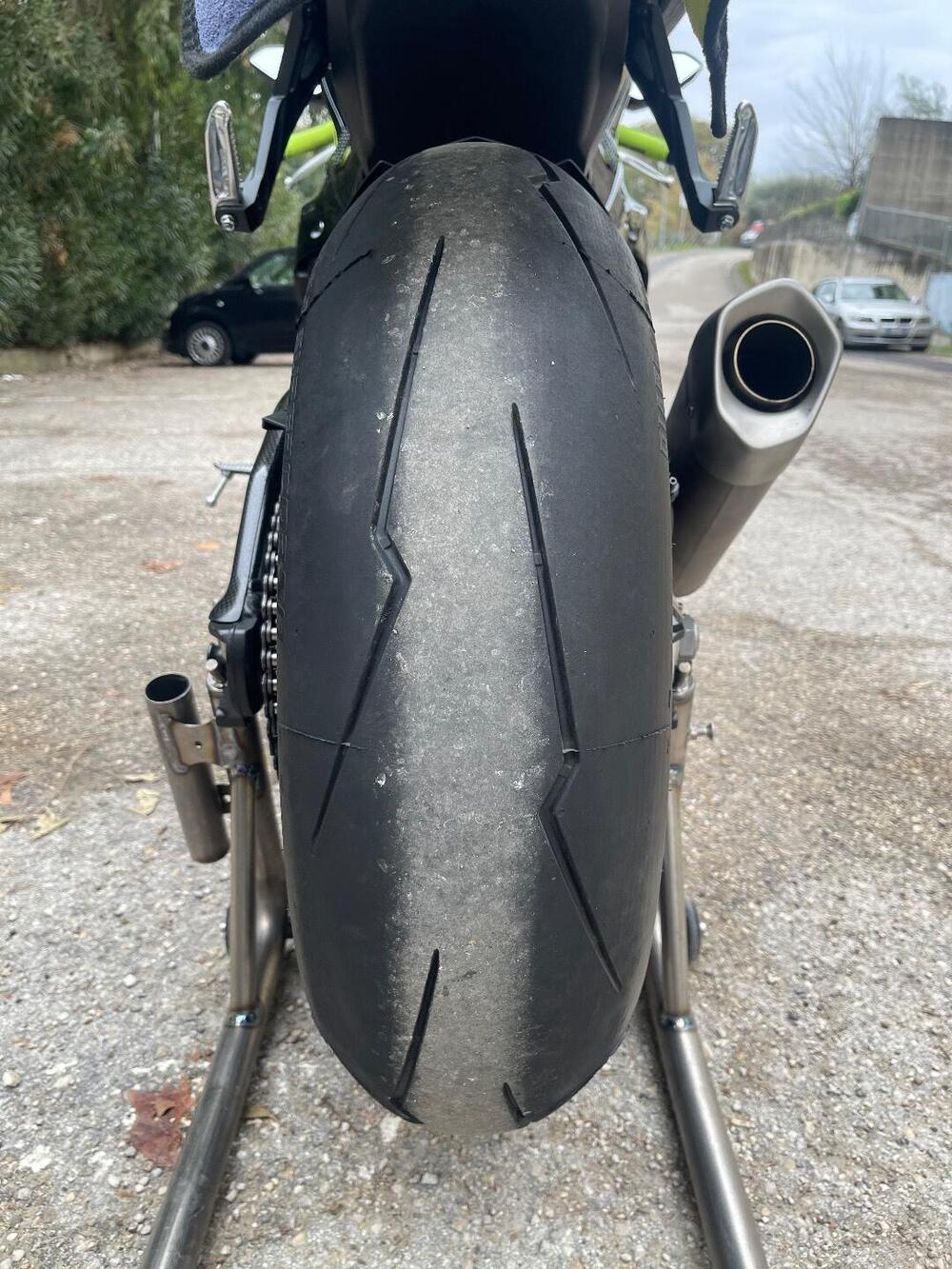 Yamaha YZF R1 (2020 - 25) (18)