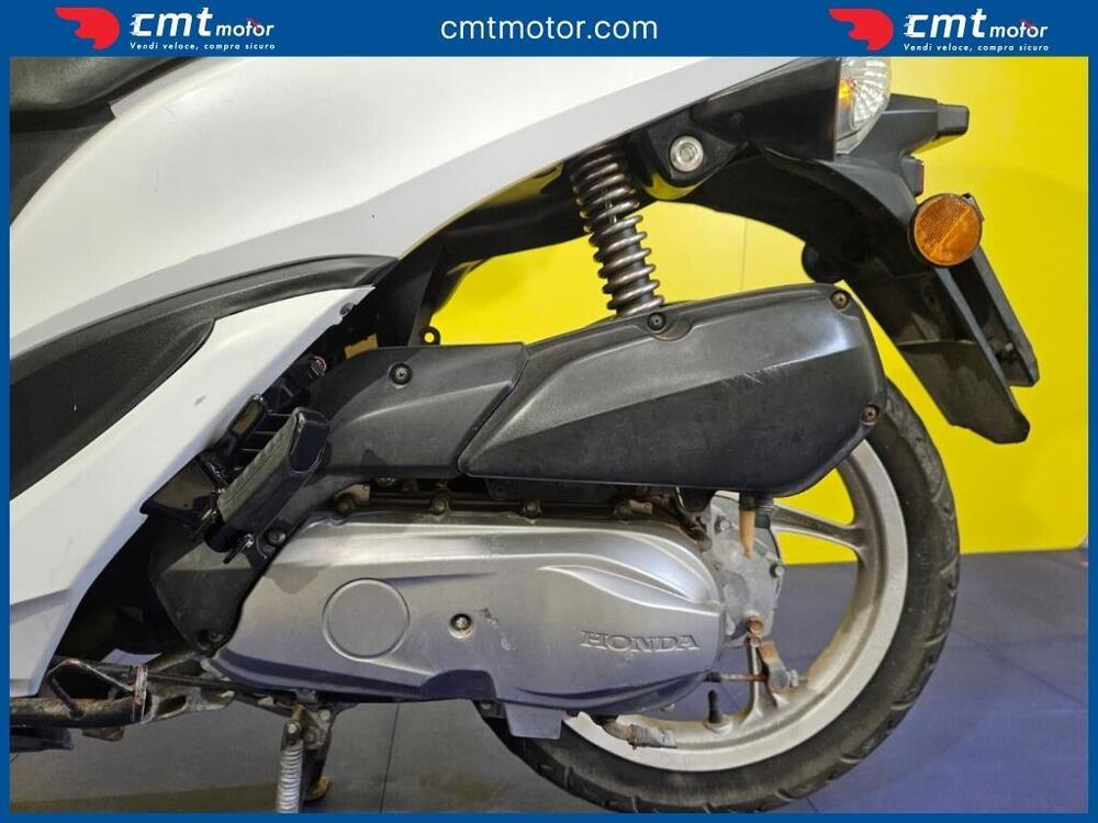 Honda Vision 50 (2011 - 17) (9)