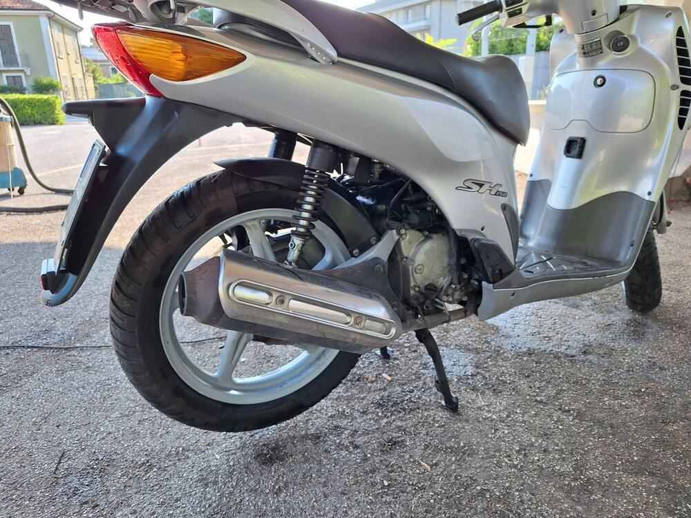 Honda SH 150 (2000 - 06) (7)