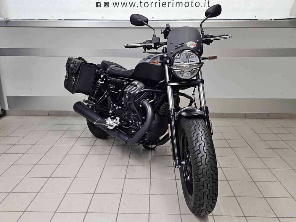 Moto Guzzi V9 Bobber (2021 - 25) (2)