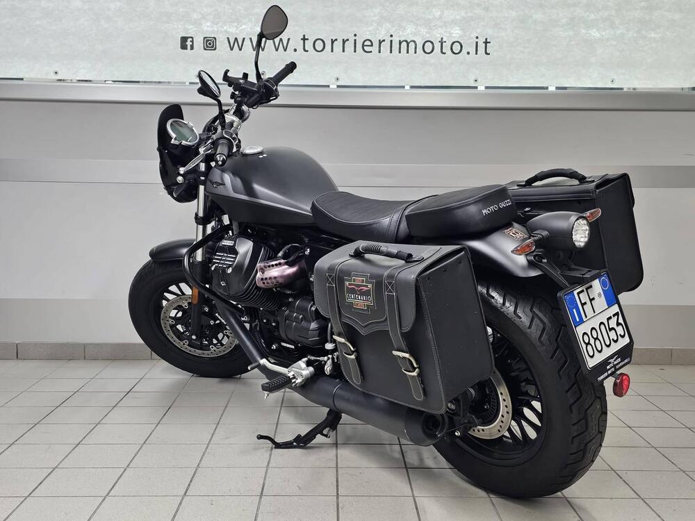 Moto Guzzi V9 Bobber (2021 - 25) (6)