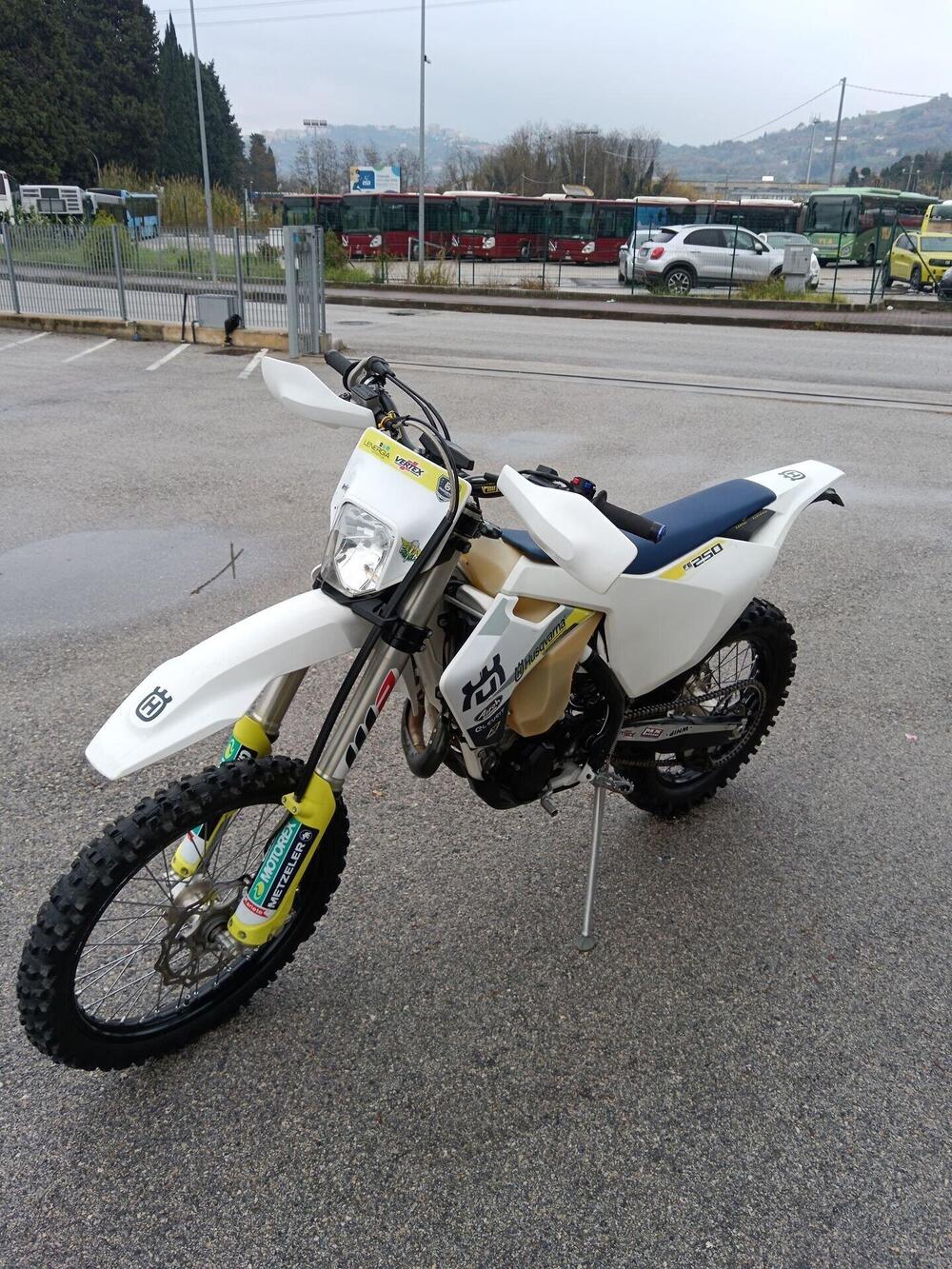 Husqvarna FE 250 (2019) (3)