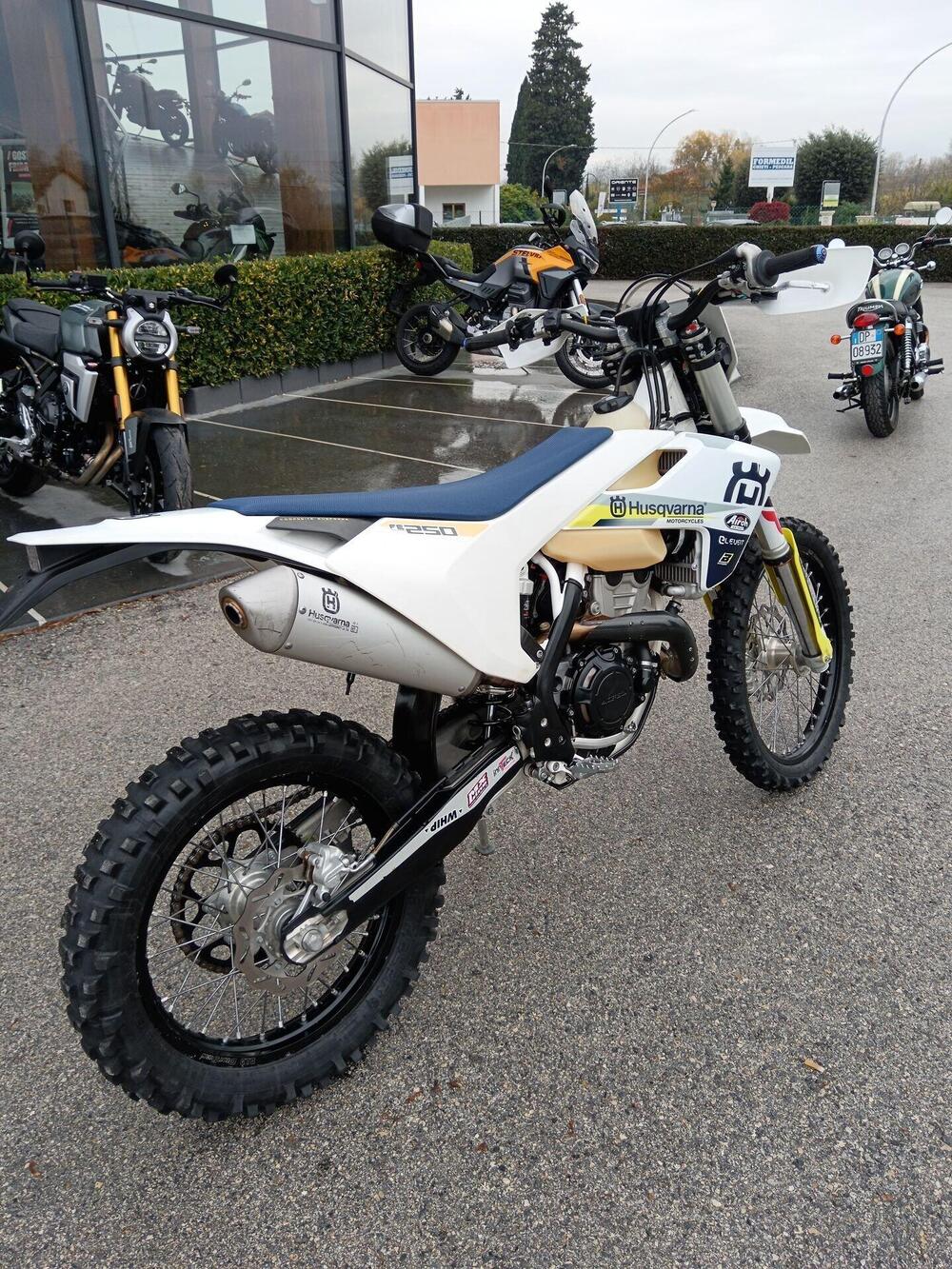 Husqvarna FE 250 (2019) (5)