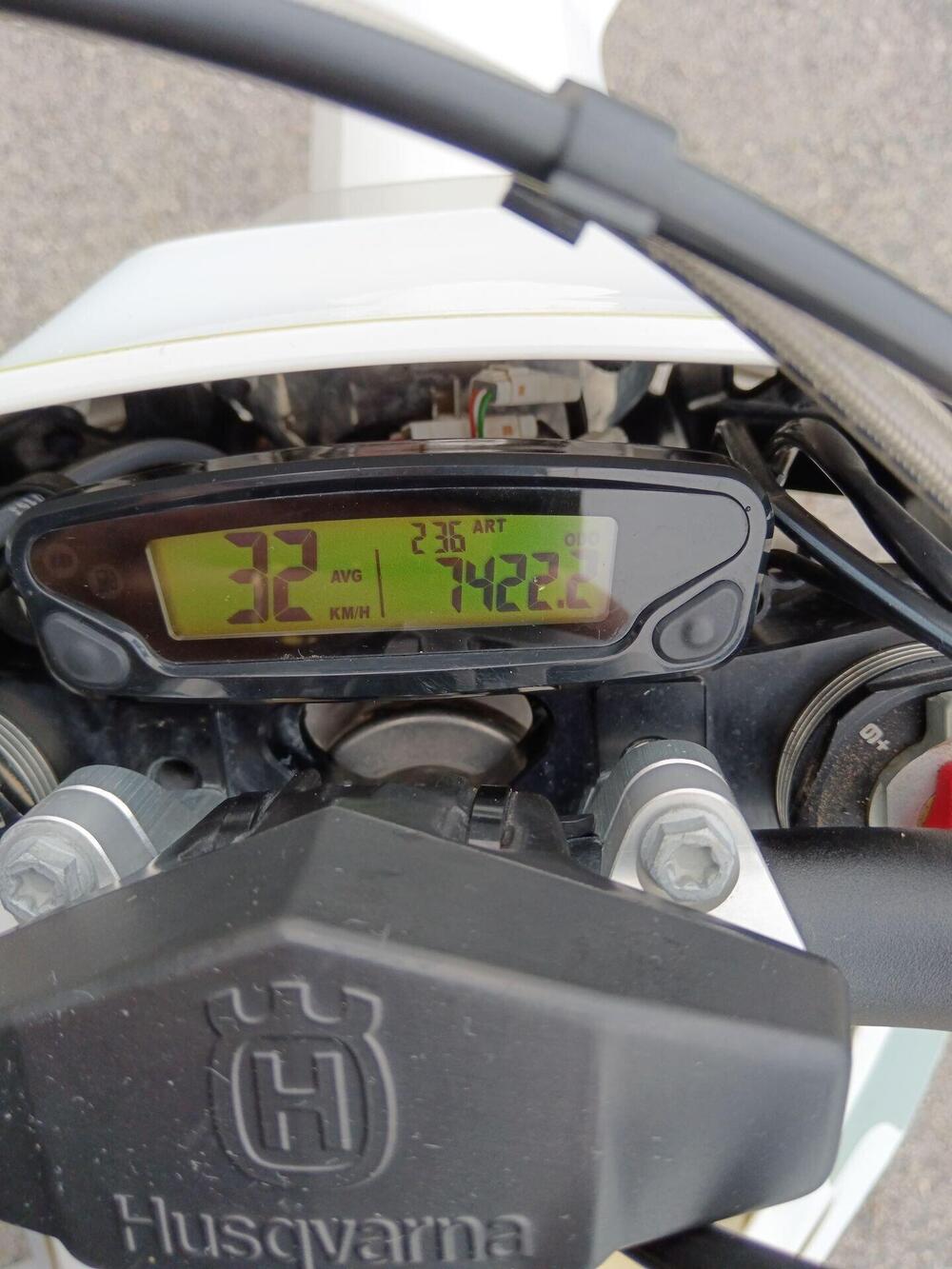 Husqvarna FE 250 (2019) (6)