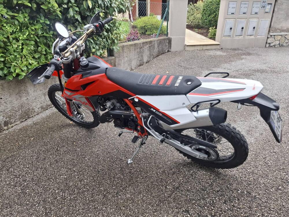 Swm RS 125 R (2021 - 23) (3)