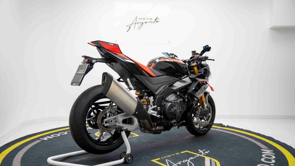 Aprilia Tuono V4 Factory (2025) (3)