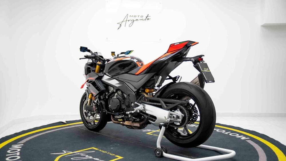Aprilia Tuono V4 Factory (2025) (5)