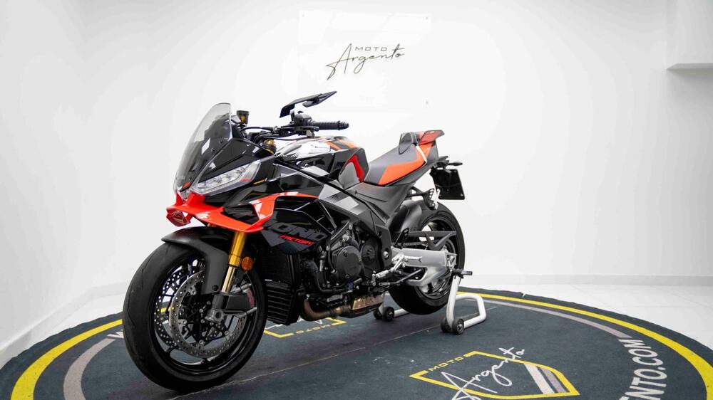 Aprilia Tuono V4 Factory (2025) (7)