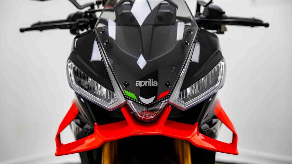 Aprilia Tuono V4 Factory (2025) (18)
