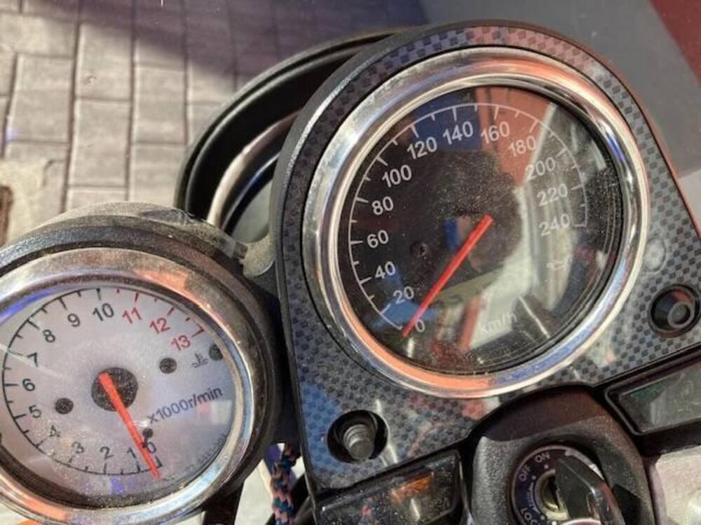 Suzuki SV 650 (1999 - 02) (3)