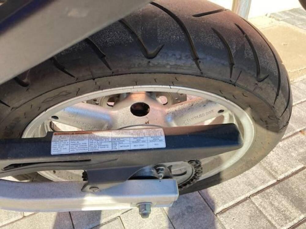 Suzuki SV 650 (1999 - 02) (4)