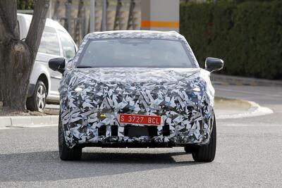 Nuova Nissan Juke elettrica 2026: ecco le prime immagini del B-SUV giapponese [Foto Spia]