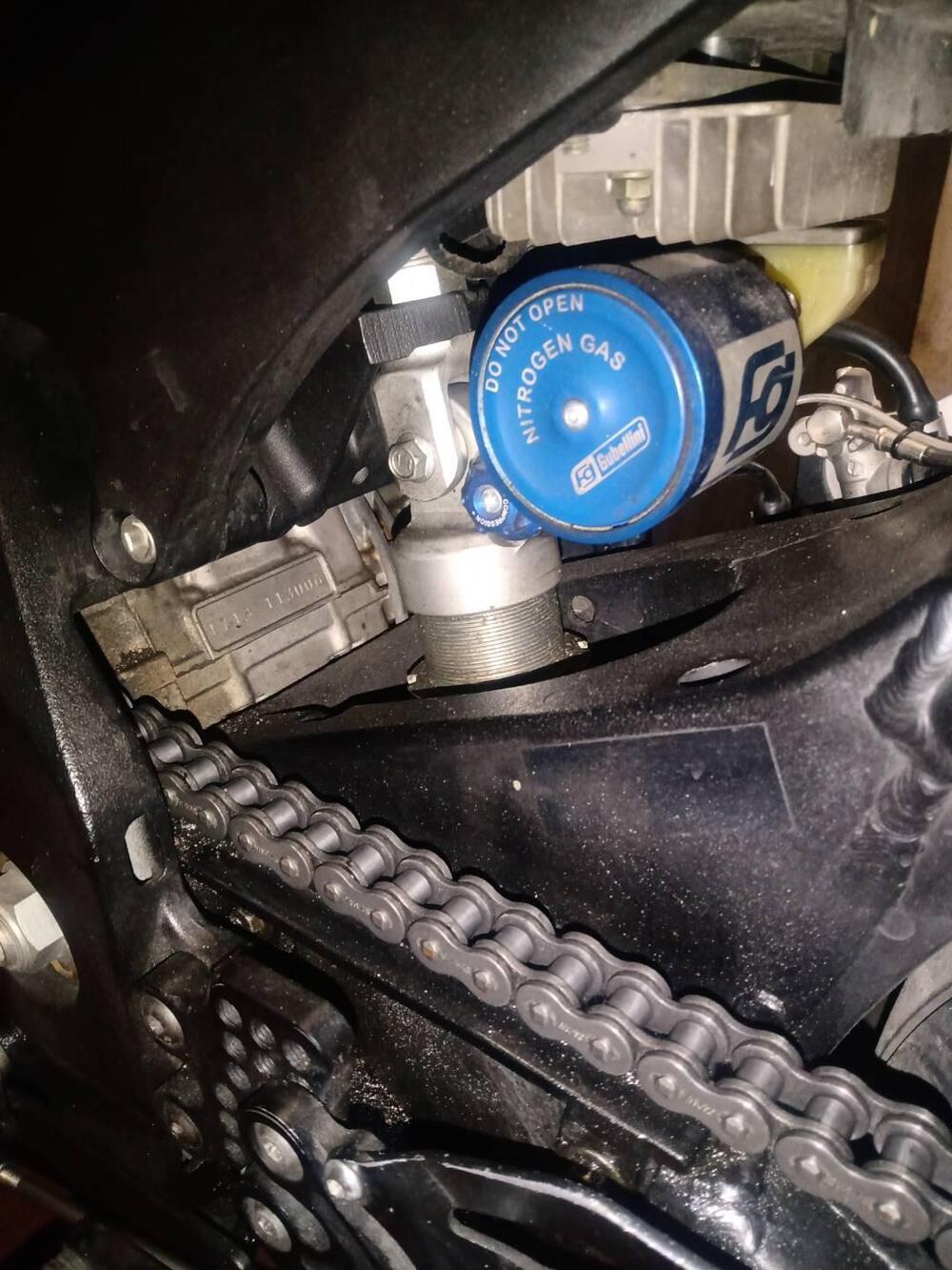 Suzuki GSX-R1000 (2005 - 06) (3)