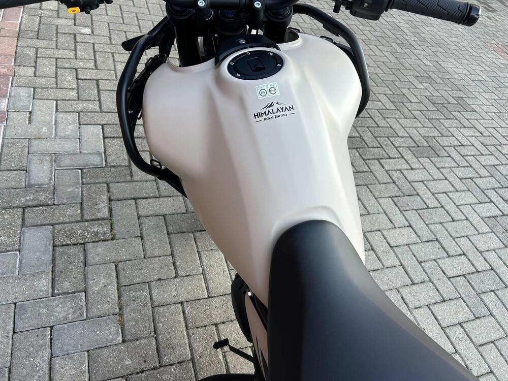 Royal Enfield Himalayan 450 (2024 - 25) (5)