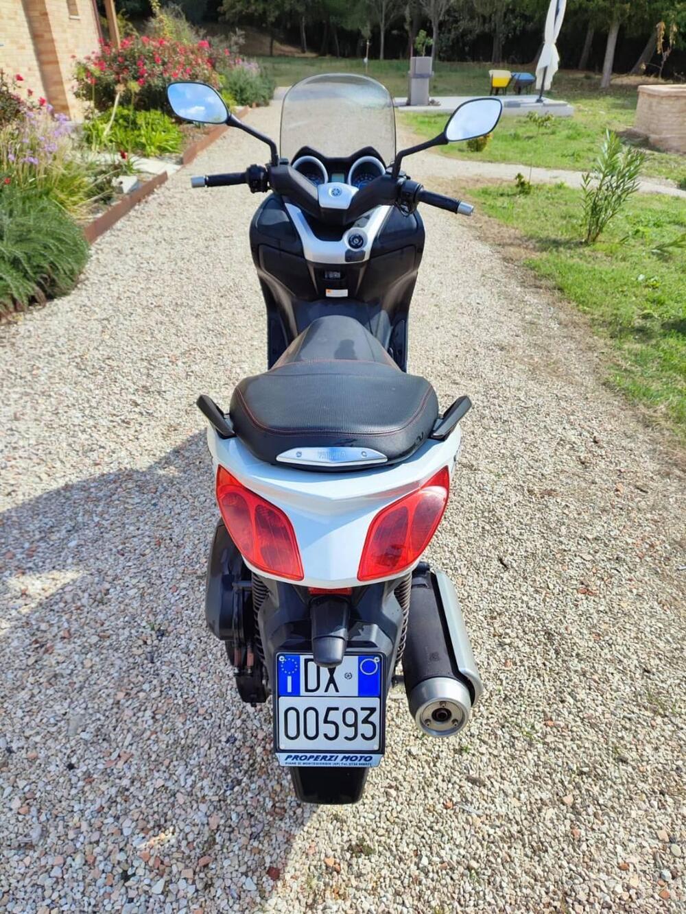 Yamaha X-Max 250 Sport (2011 - 13) (3)