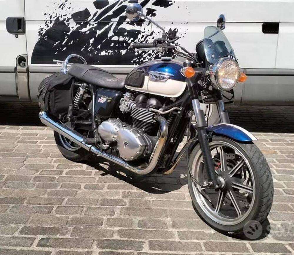 Triumph Bonneville SE (2009 - 13) (3)