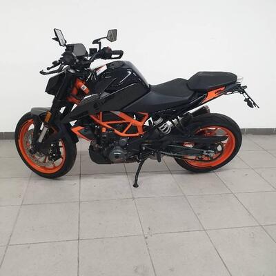 KTM 390 Duke (2021 - 23) usata