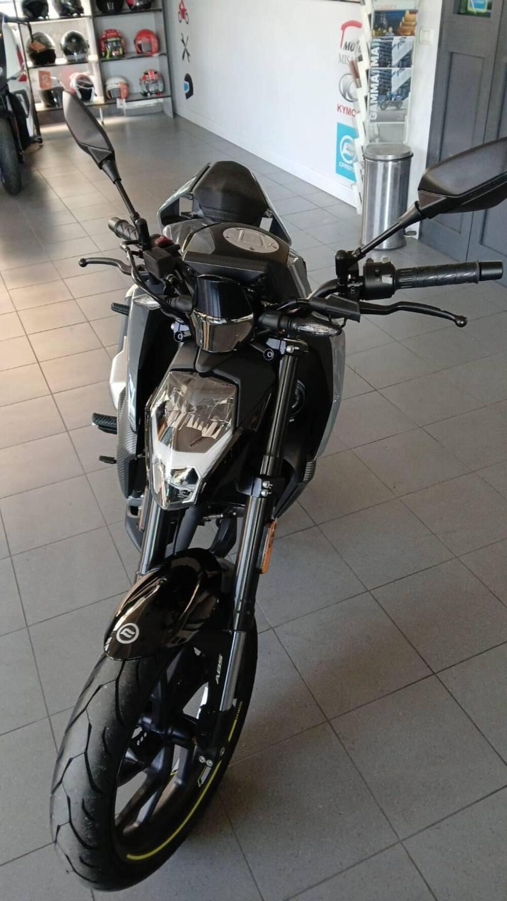 CFMOTO 300NK (2021 - 25)