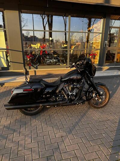 Harley-Davidson Street Glide ST (2022 - 23) usata