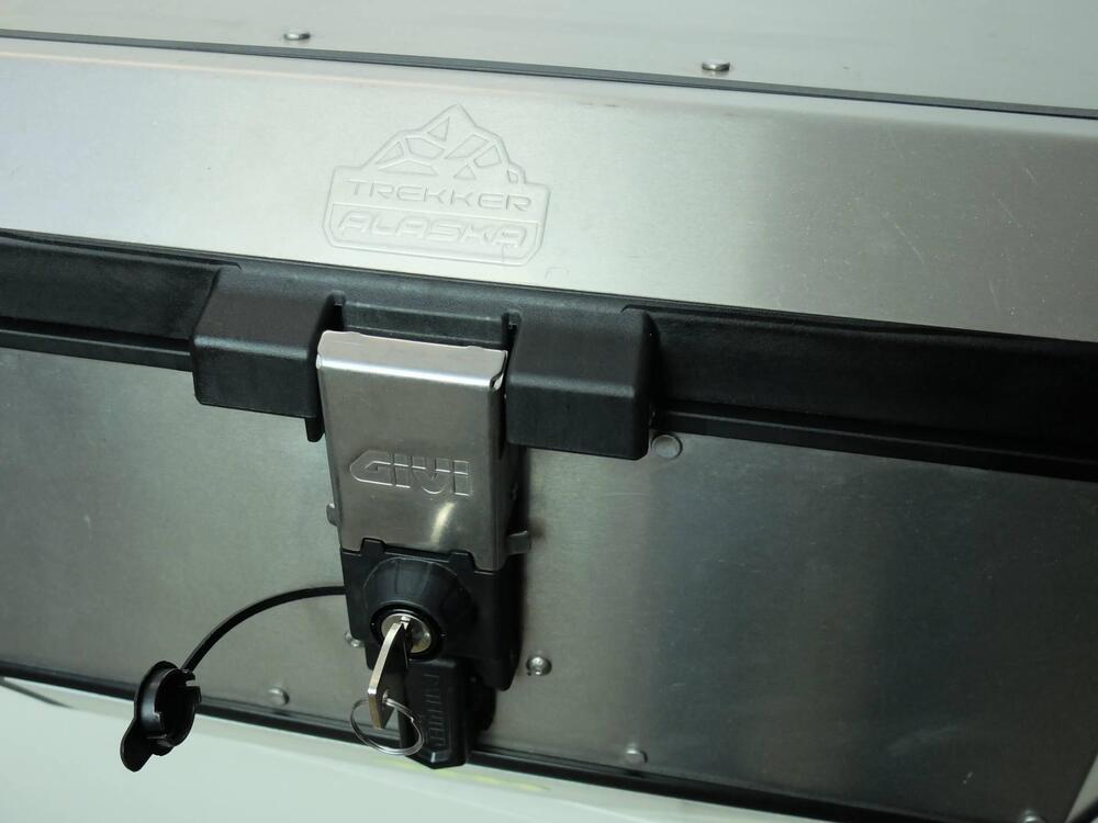 Valigia posteriore Givi Trekker Alaska 56 litr (2)
