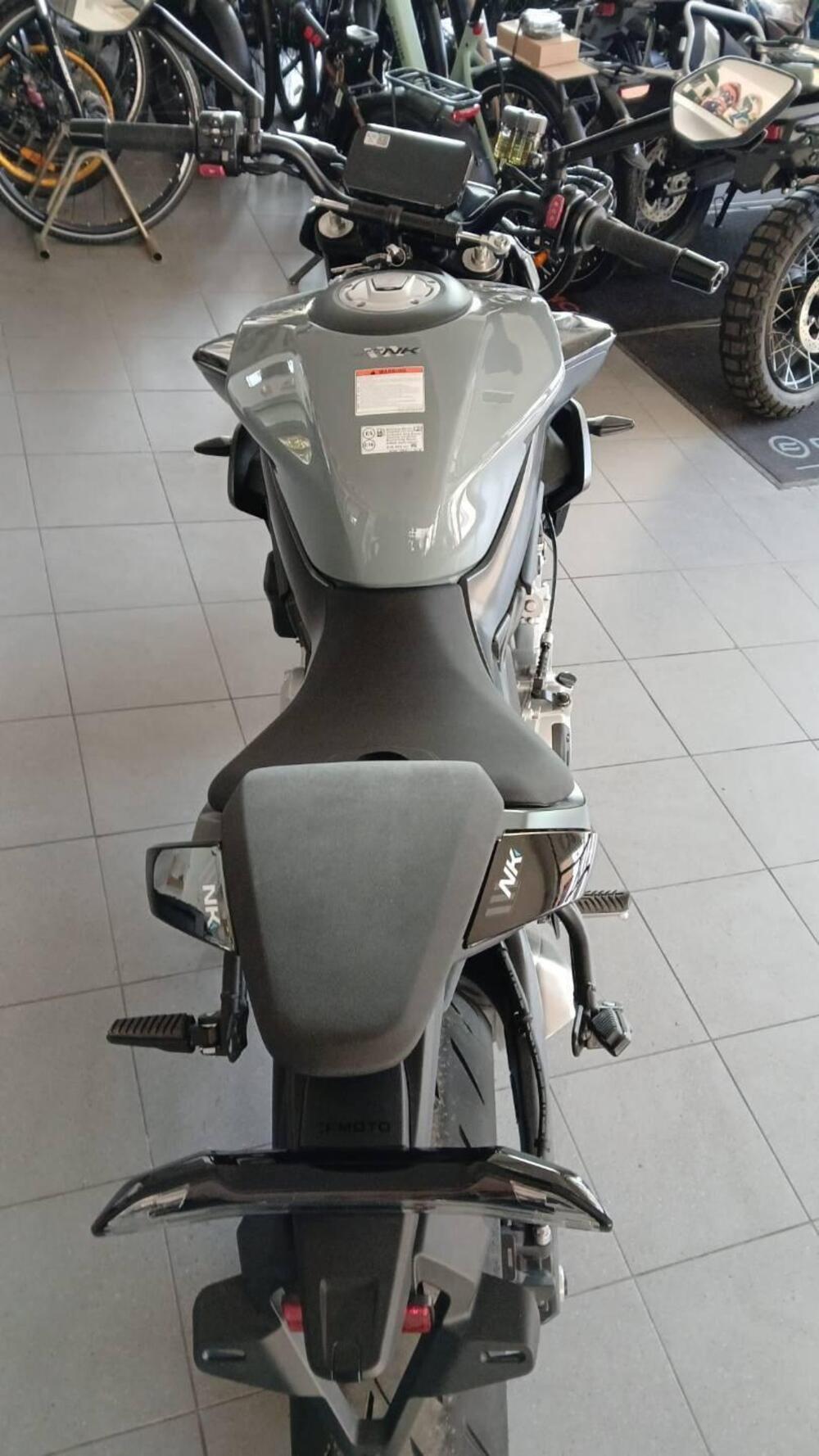 CFMOTO 675NK (2025) (4)