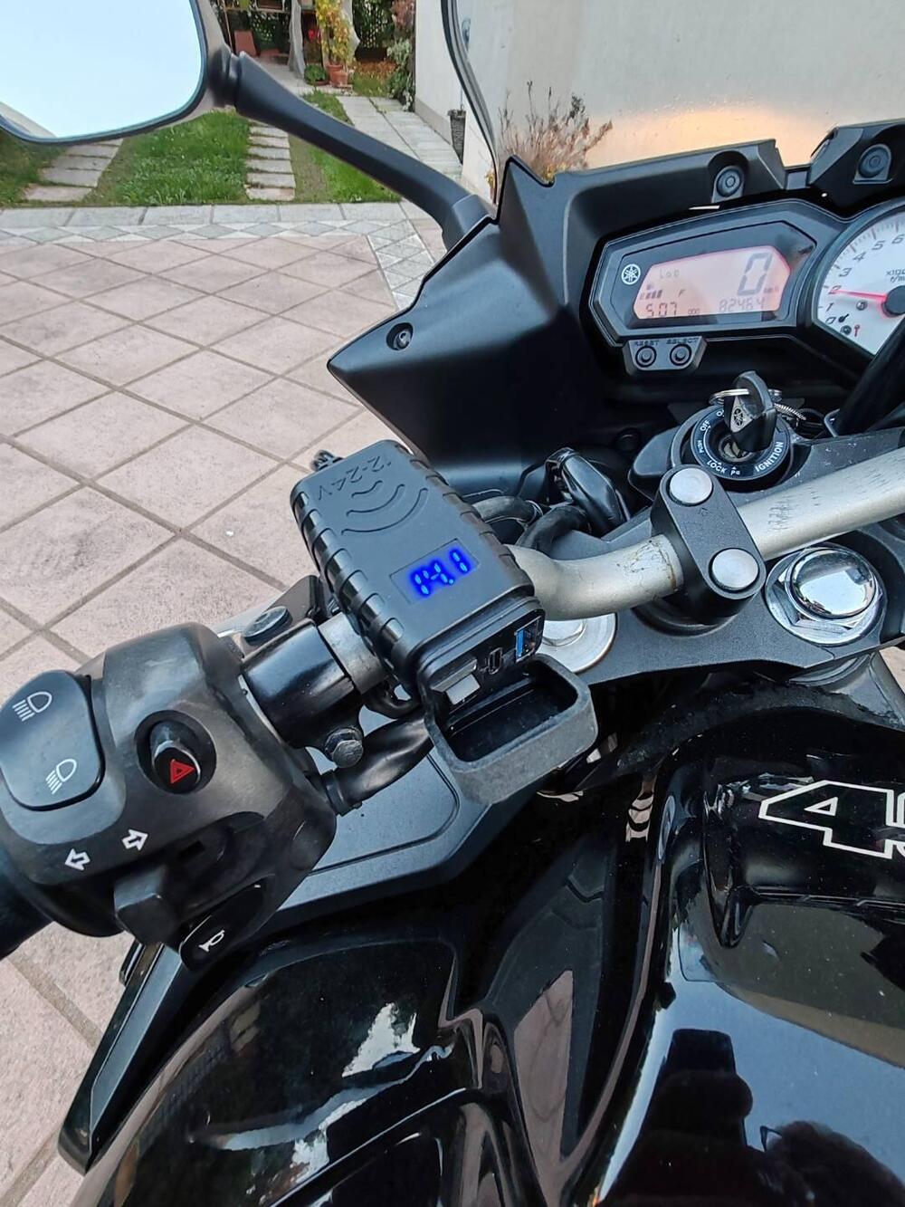 Yamaha FZ8 (2010 - 12) (9)