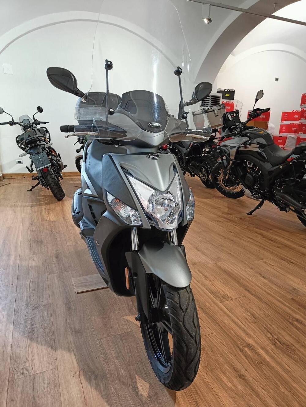 Kymco Agility 125 R16 + (2021 - 25) (2)