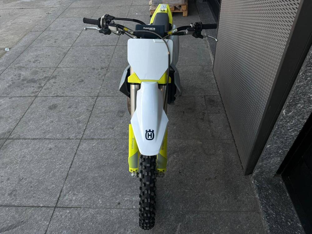 Husqvarna TC 125 (2024) (7)