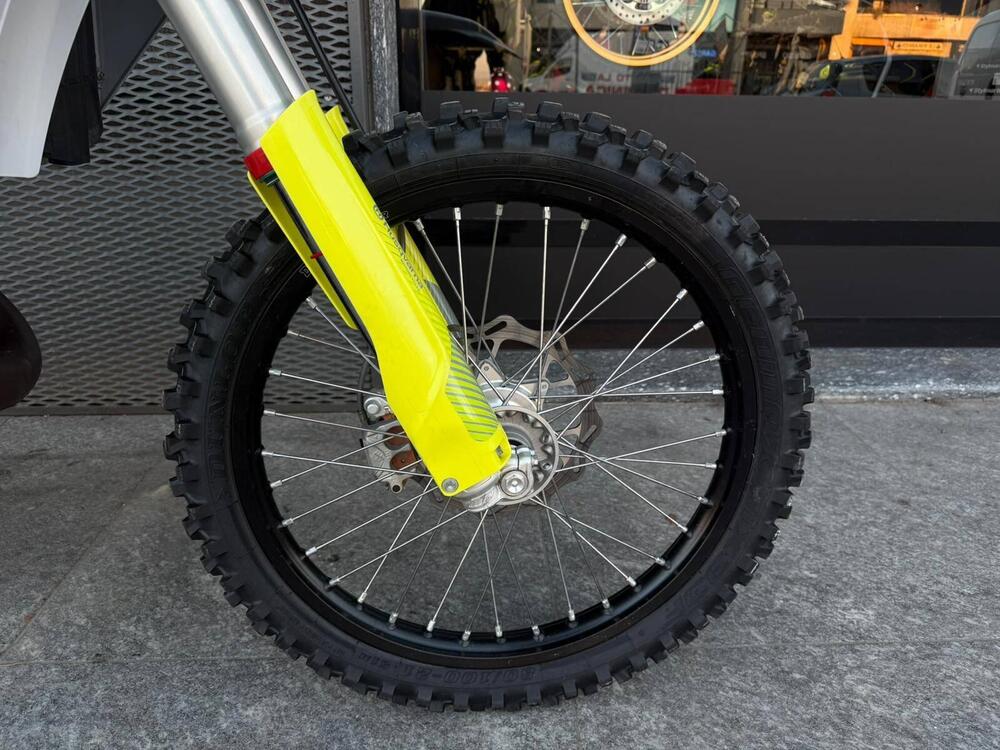 Husqvarna TC 125 (2024) (8)