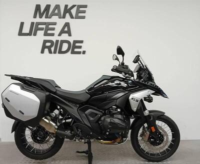 Bmw R 1300 GS Triple Black (2023 - 25) usata