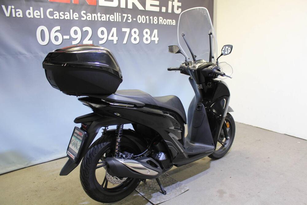 Honda SH 150i (2024 - 25) (4)