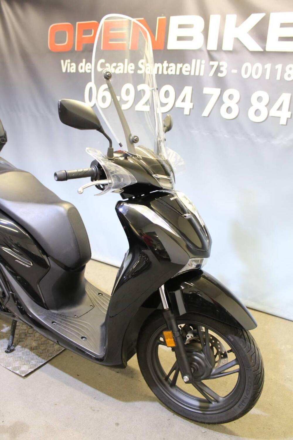 Honda SH 150i (2024 - 25) (8)
