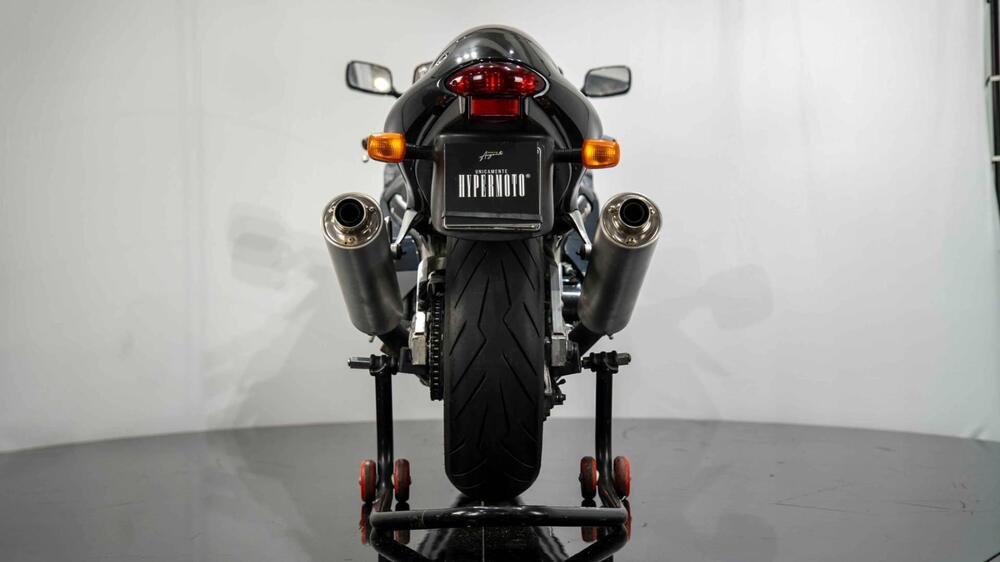 Suzuki GSX 1300 R Hayabusa (1999 - 06) (8)