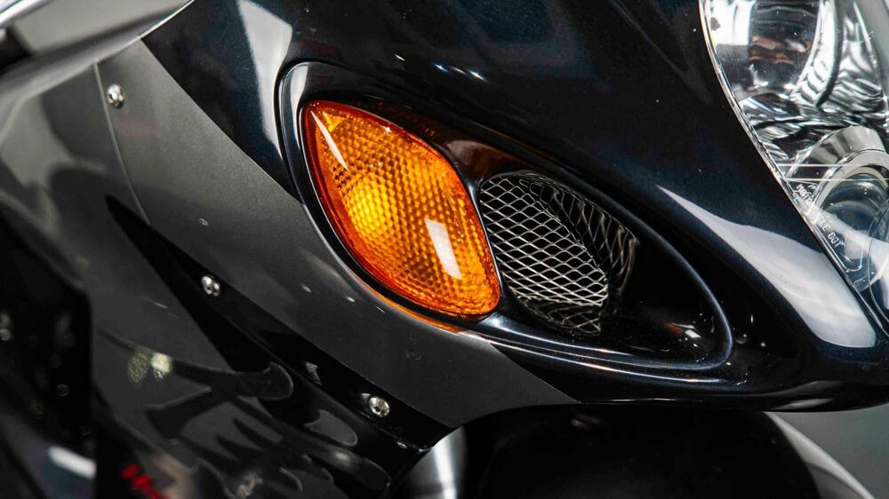 Suzuki GSX 1300 R Hayabusa (1999 - 06) (10)