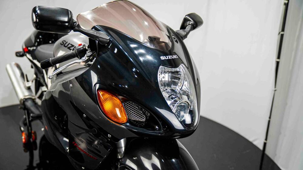 Suzuki GSX 1300 R Hayabusa (1999 - 06) (18)