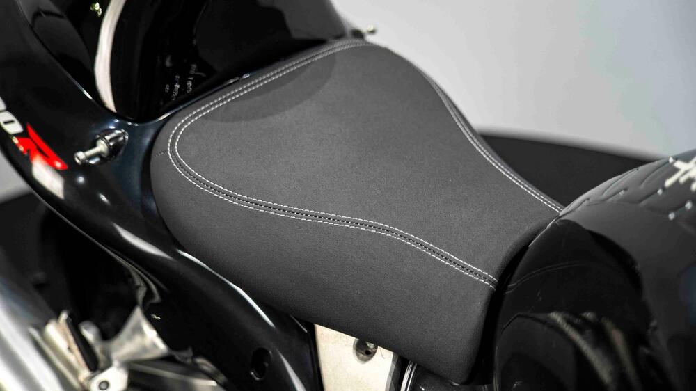 Suzuki GSX 1300 R Hayabusa (1999 - 06) (19)